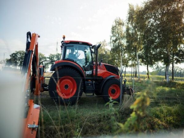 de72cd2b-0-kioti-les-tracteurs-compacts-hx-de-90-a-115-ch-pour-la-polyculture-elevage-1000x562